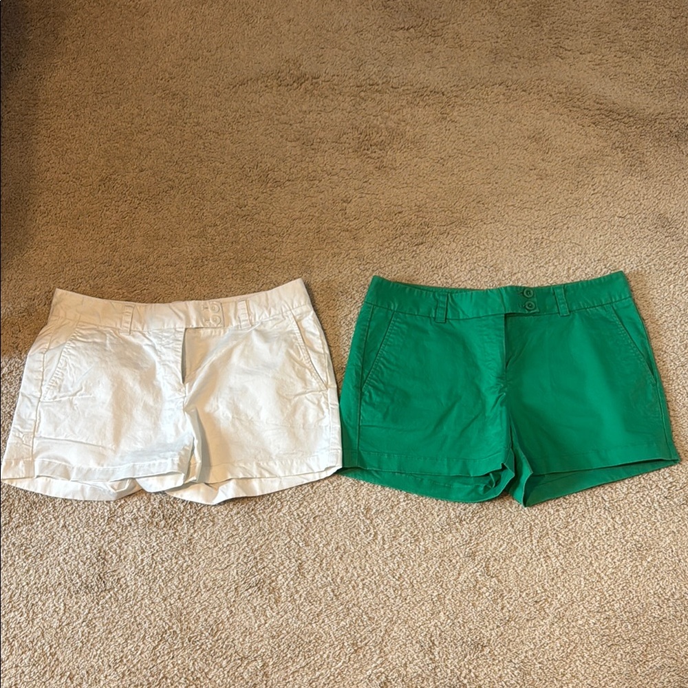 Vineyard Vines Green and White Cargo Shorts